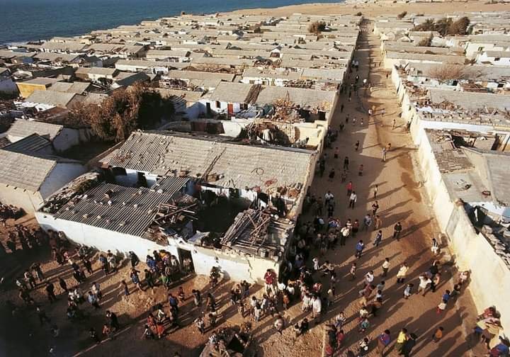 صورة من المخيم: صورة جوية لمخيم الشاطئ للاجئين الفلسطينيين غرب مدينة غزة.  | موسوعة المخيمات الفلسطينية