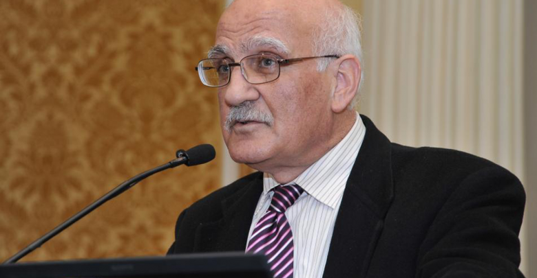 العالِم منير نايفة... من طولكرم إلى قمة علوم النانو  | موسوعة المخيمات الفلسطينية