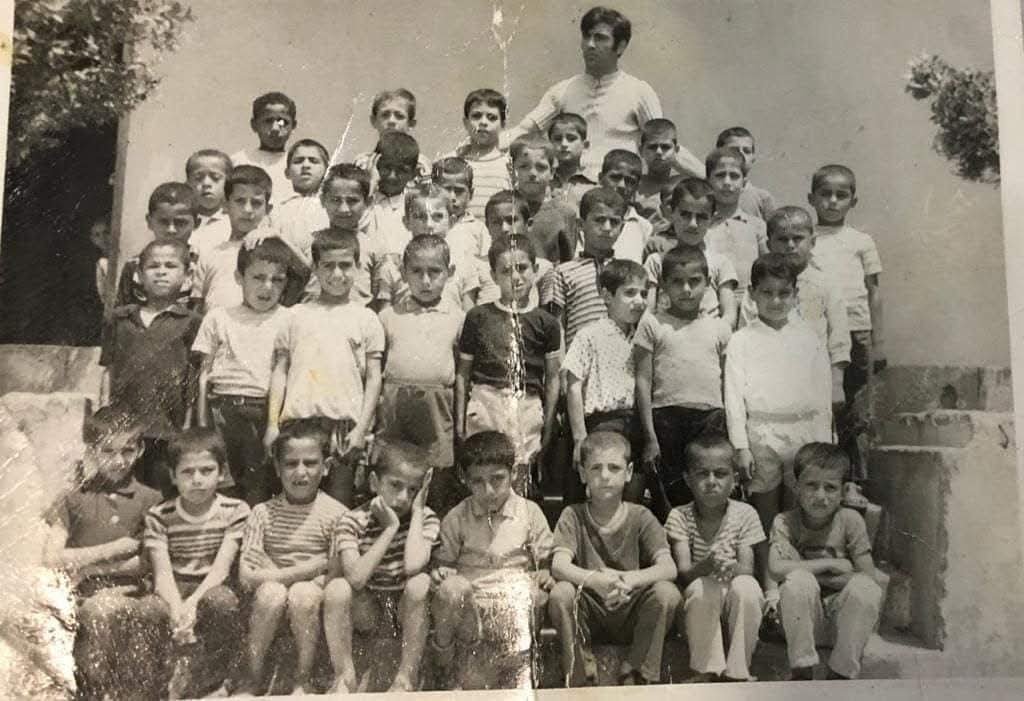 مدرسة بيسان سنة ٧١/ مخيم تل الزعتر / لبنان