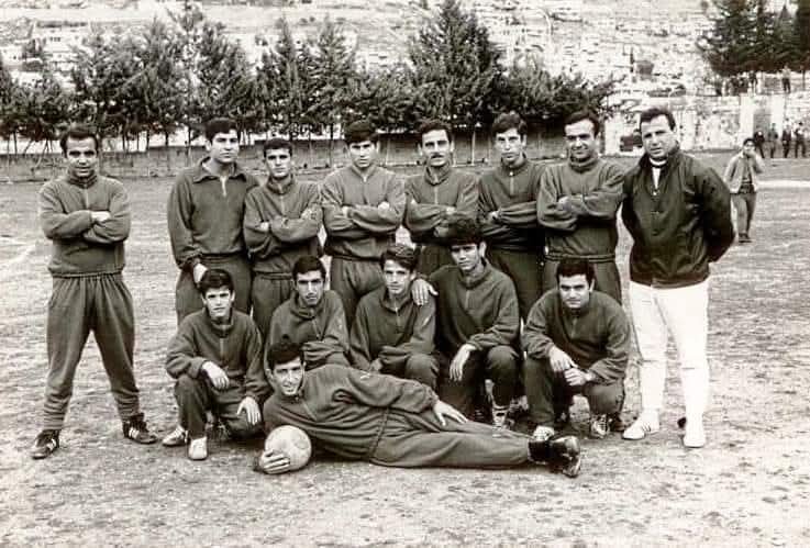 أيقونة الرياضة الفلسطينية ريمون زبانة وكتيبته قبل 56 عاما  | موسوعة المخيمات الفلسطينية