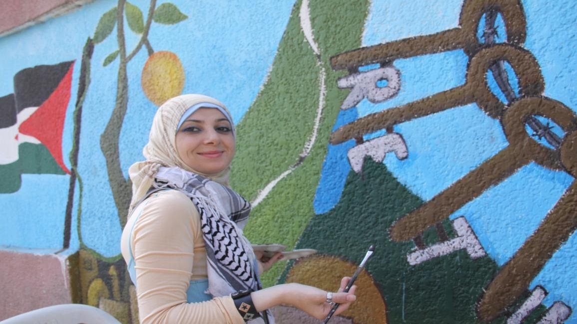 الفنانة تانيا نابلسي  | موسوعة المخيمات الفلسطينية