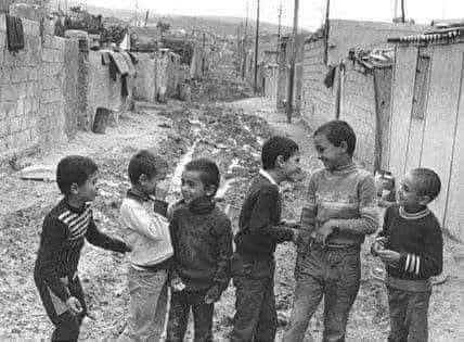 حلم في قلب المخيم