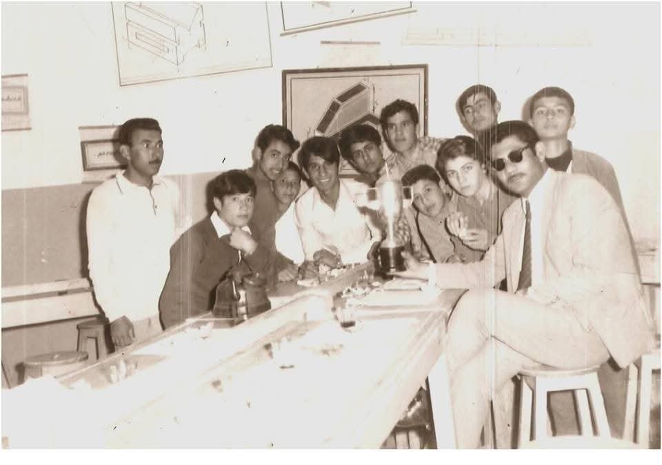 الاحتفال بفوز مدرسة ذكور مخيم اربد الاعدادية  ببطولة كرة السلة  | موسوعة القرى الفلسطينية