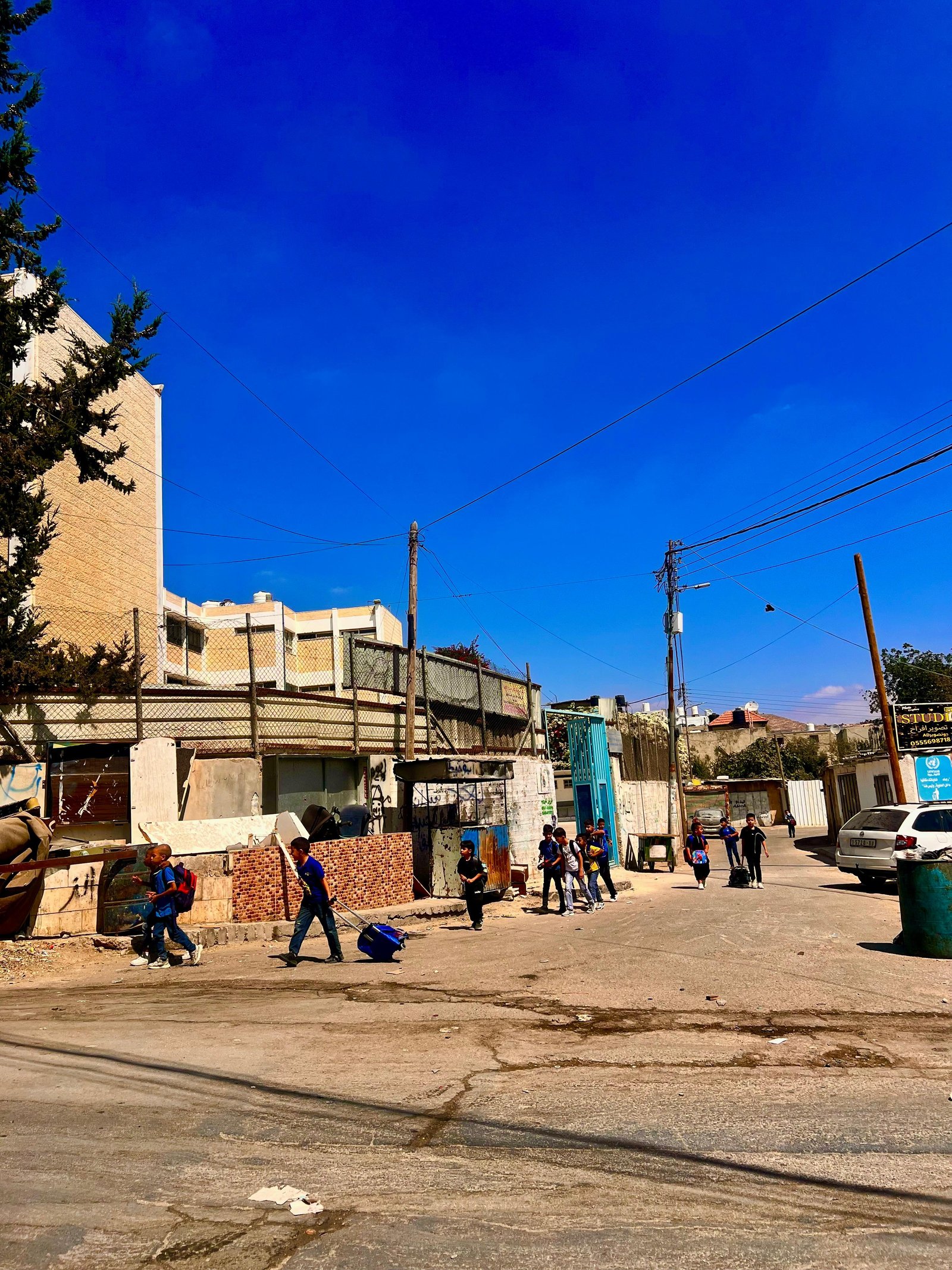 جولة لموسوعة المخيمات الفلسطينية في مخيم عسكر القديم يعدسة منية سلاطنة