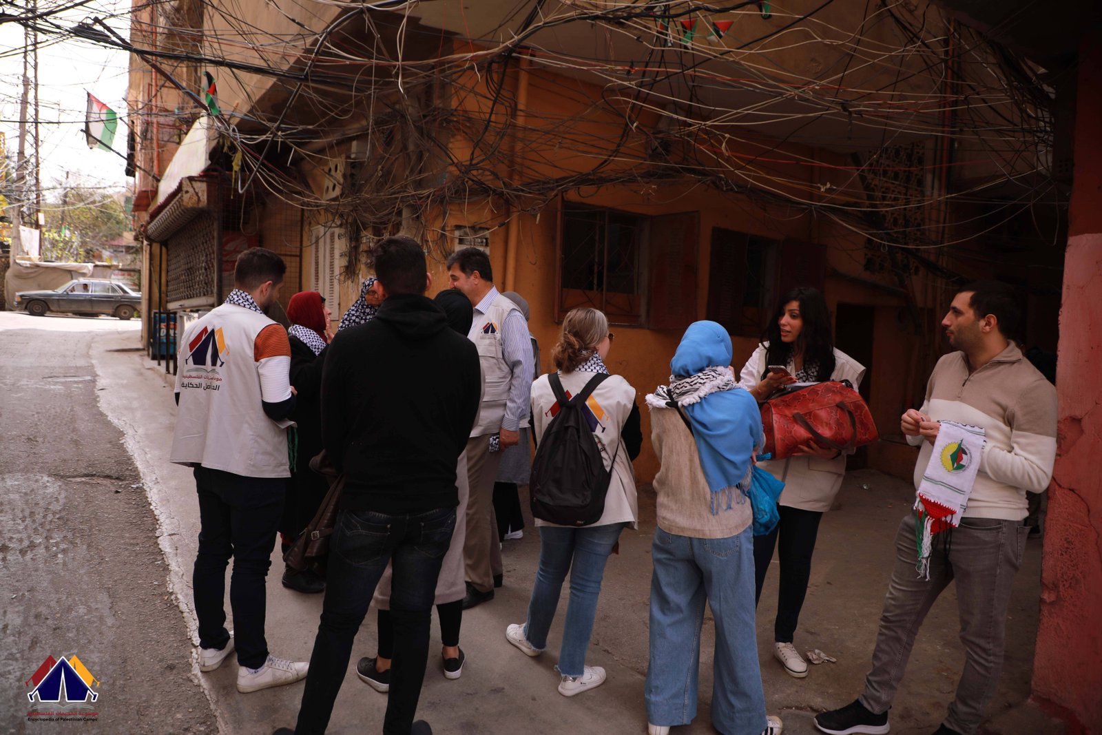 جولة فريق موسوعة المخيمات الفلسطينية بمخيم البداوي