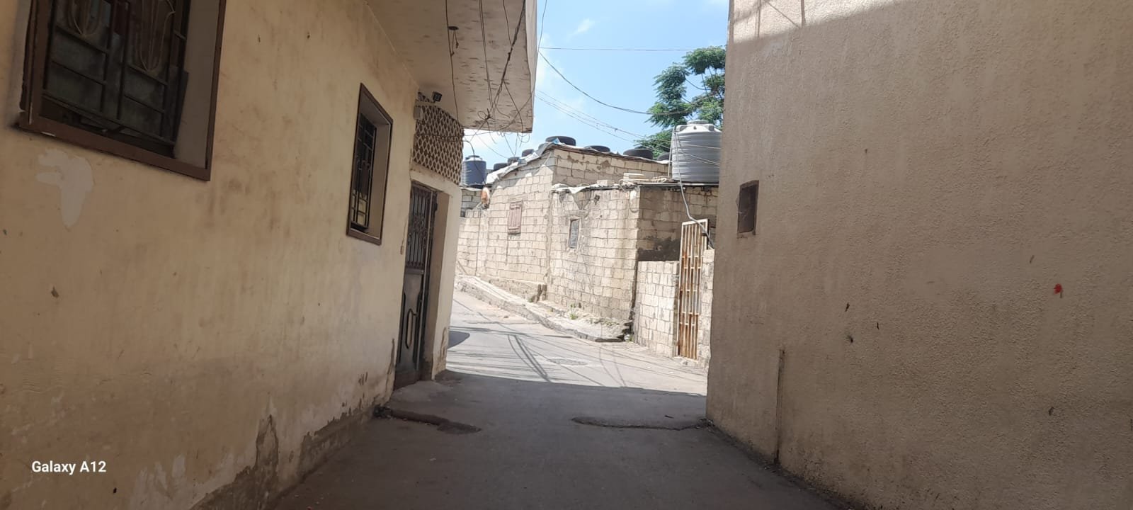 حي المغاربة / مخيم برج الشمالي / لبنان...تصوير سمر محمد