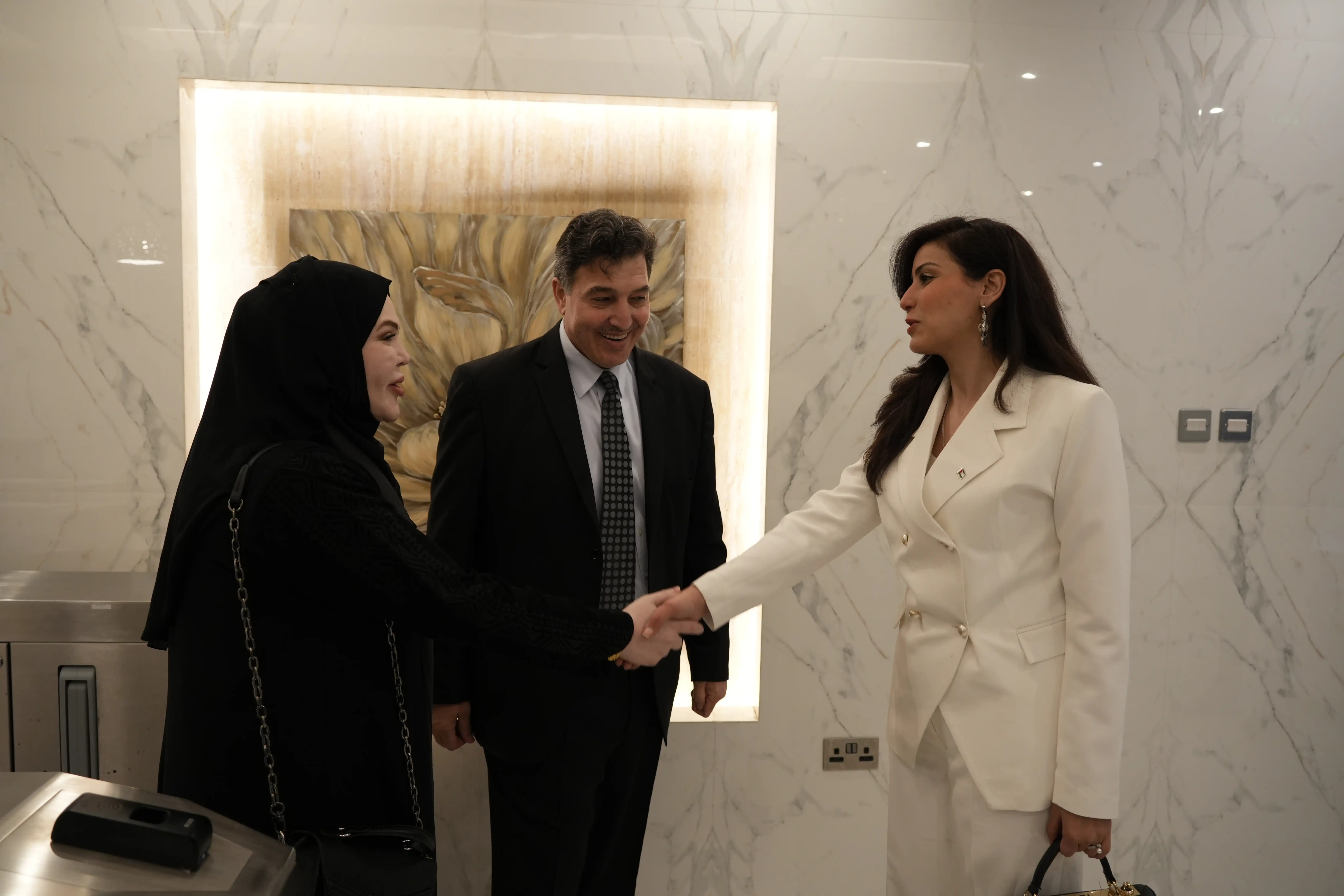 جانب من تدشين موسوعة المخيمات الفلسطينية