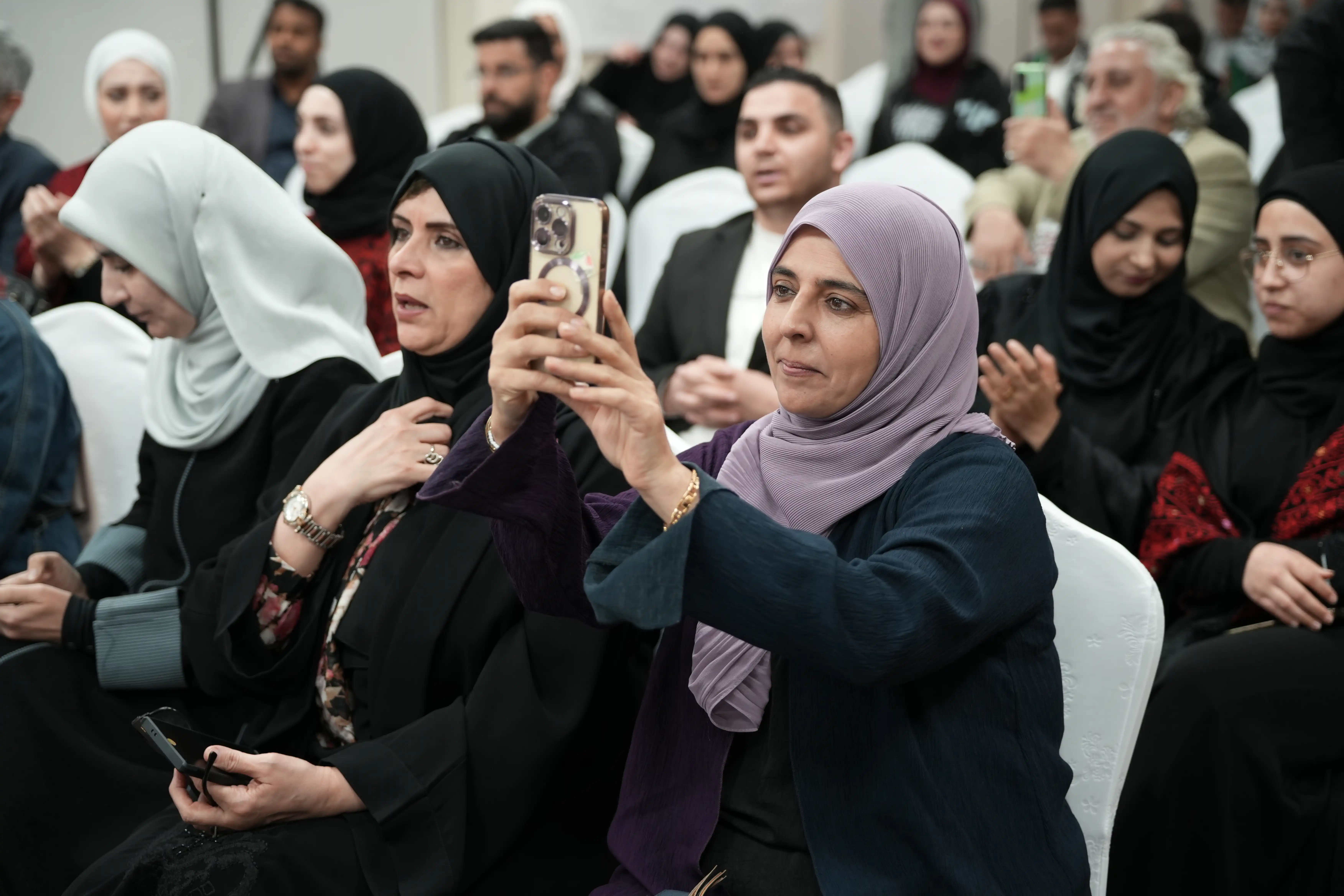 من تدشين موسوعة المخيمات الفلسطينية