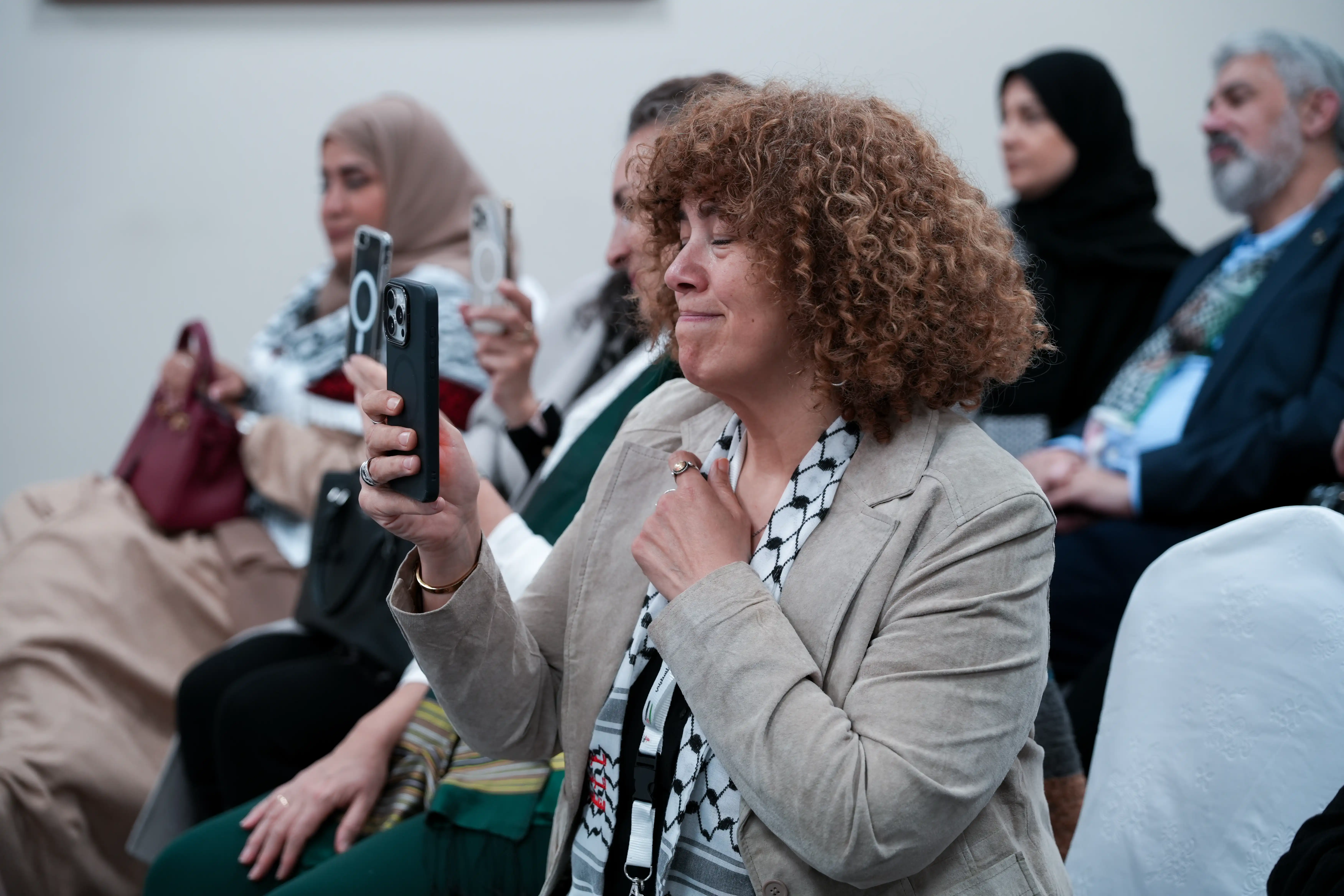 ضيوف تدشين موسوعة المخيمات الفلسطينية