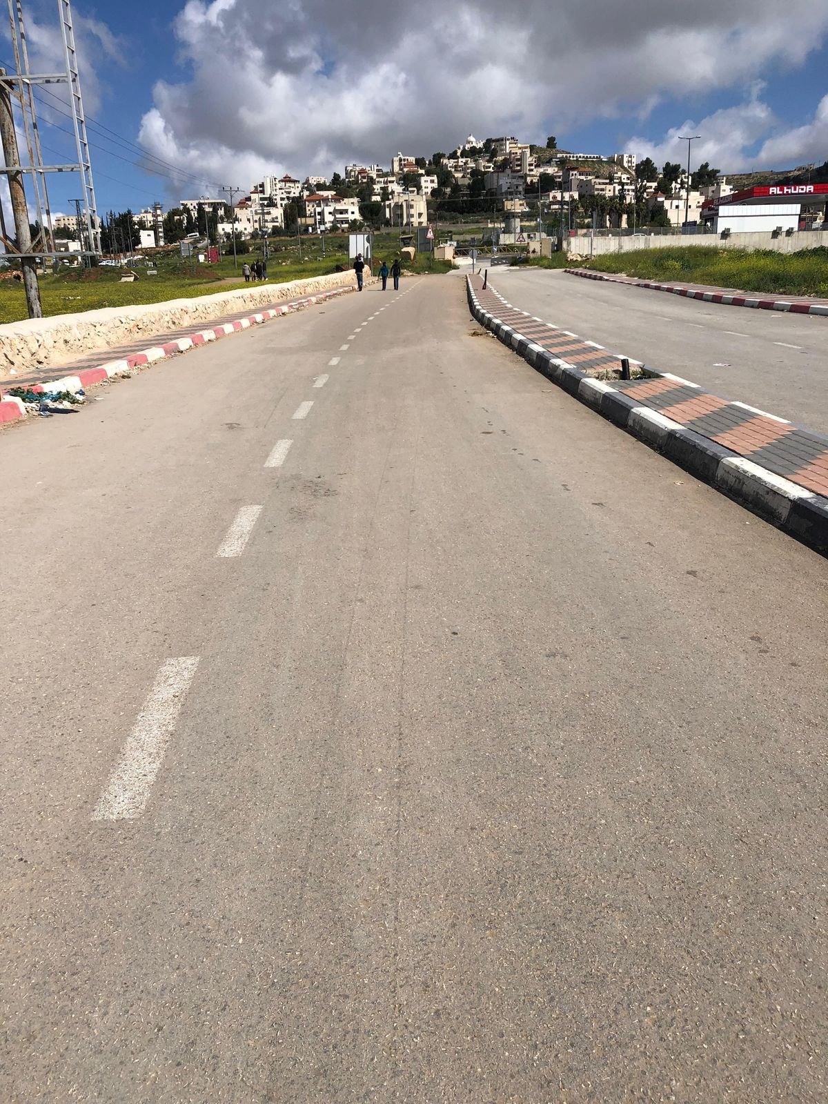 مخيم الفوار-  فلسطين. بعدسة م. معتز السرحنة