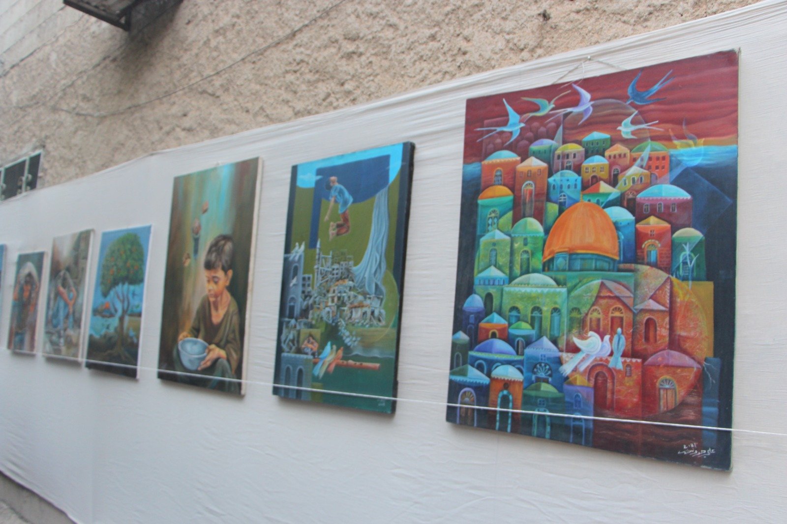 موسوعة المخيمات الفلسطينية تزور معرض: غزة يا جرحنا المفتوح، للفنان التشكيلي علي جروان ولمؤسسة كوشان، بعدسة لين محمد