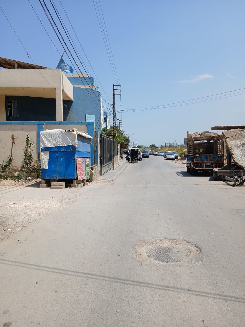 شارع  المدارس / مخيم نهر البارد، لبنان، بعدسة جنين القاضي